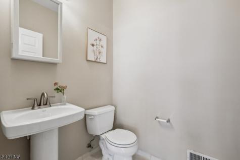 22 Devonshire Drive Clifton NJ 07013