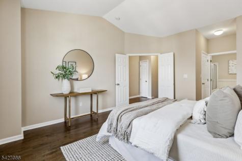 22 Devonshire Drive Clifton NJ 07013