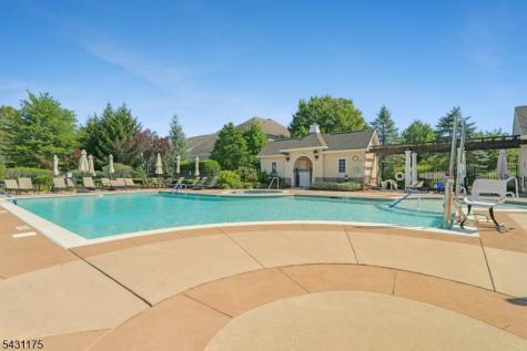 17 Lara Place Warren NJ 07059