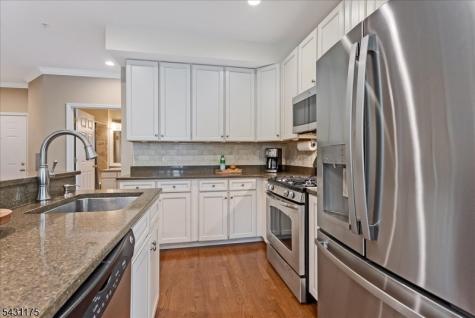 17 Lara Place Warren NJ 07059
