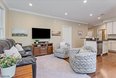 17 Lara Place Warren NJ 07059