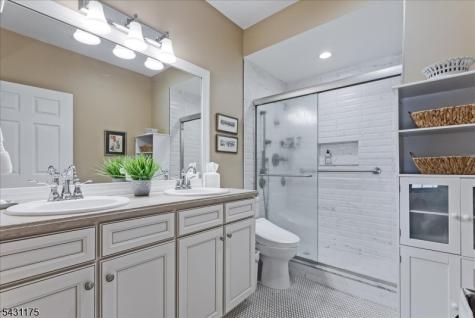 17 Lara Place Warren NJ 07059