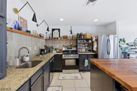 4 Mulberry Lane Hardyston NJ 07419