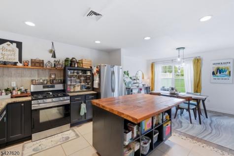 4 Mulberry Lane Hardyston NJ 07419