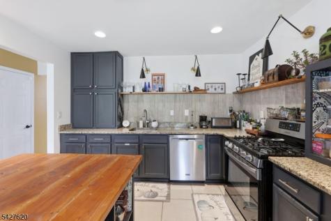 4 Mulberry Lane Hardyston NJ 07419
