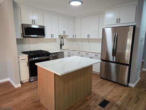38 Fox Hill Lane Hillsborough NJ 08844