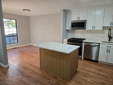 38 Fox Hill Lane Hillsborough NJ 08844
