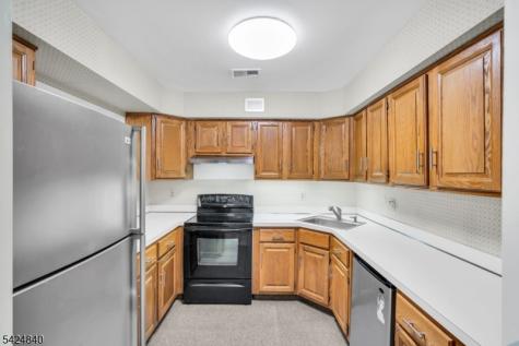 11 Cindy Court Lebanon NJ 08833