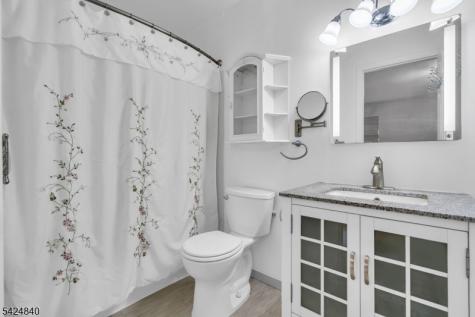 11 Cindy Court Lebanon NJ 08833