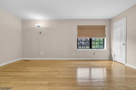 11 Cindy Court Lebanon NJ 08833