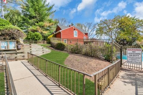 11 Cindy Court Lebanon NJ 08833