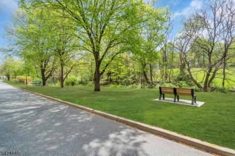 11 Cindy Court Lebanon NJ 08833