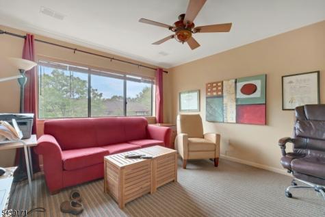 211 Yorktowne Court Washington NJ 07676
