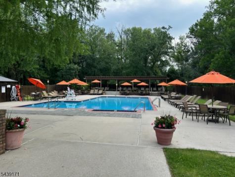211 Yorktowne Court Washington NJ 07676