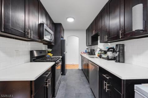816 W Grand Street Elizabeth NJ 07202