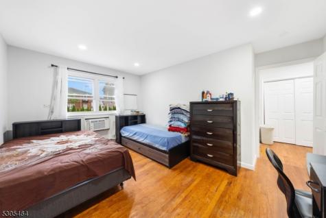 816 W Grand Street Elizabeth NJ 07202