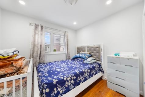 816 W Grand Street Elizabeth NJ 07202