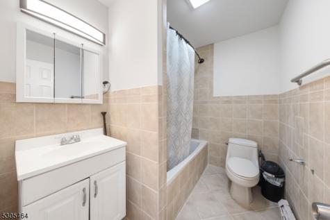816 W Grand Street Elizabeth NJ 07202