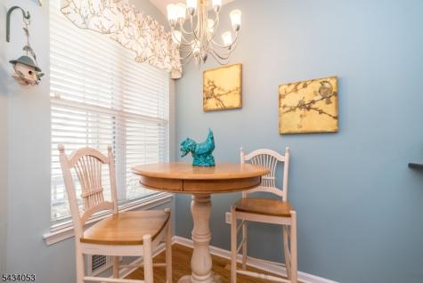 1274 Fairview Circle Lopatcong NJ 08886