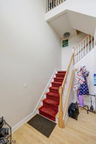 1427 Barnhardt Lane Rahway NJ 07065