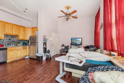 18 Market Street Paterson NJ 07501