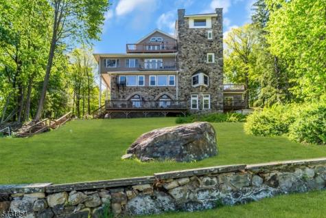 28 Sunset Terrace Mount Arlington NJ 07856