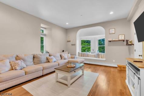 28 Sunset Terrace Mount Arlington NJ 07856