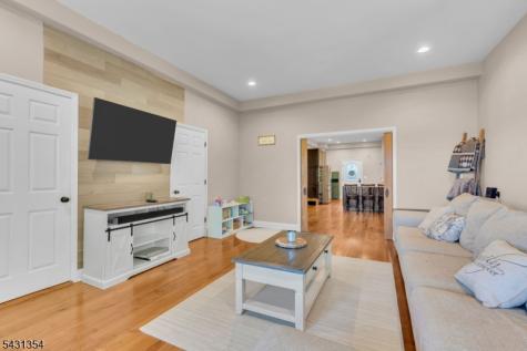 28 Sunset Terrace Mount Arlington NJ 07856