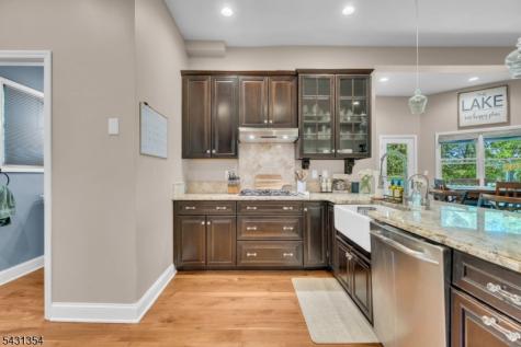 28 Sunset Terrace Mount Arlington NJ 07856