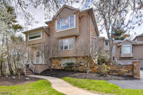 18 Dockery Drive West Orange NJ 07052