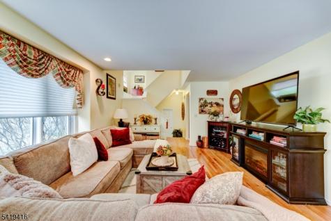 18 Dockery Drive West Orange NJ 07052