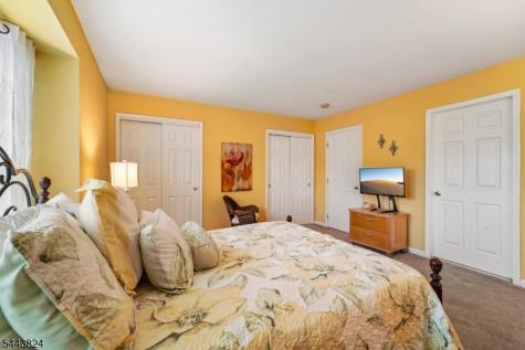 301 Cambridge Drive Butler NJ 07405