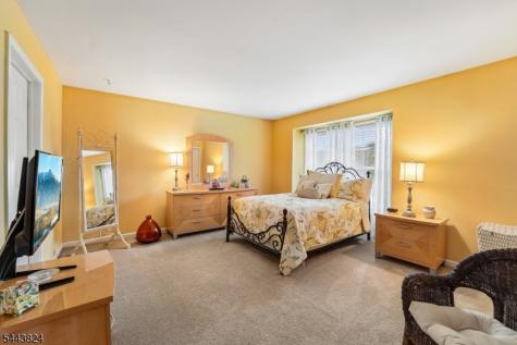 301 Cambridge Drive Butler NJ 07405