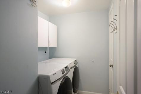 10 Plymouth Court Bernards NJ 07920