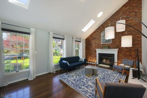 10 Plymouth Court Bernards NJ 07920
