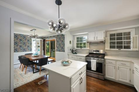 10 Plymouth Court Bernards NJ 07920