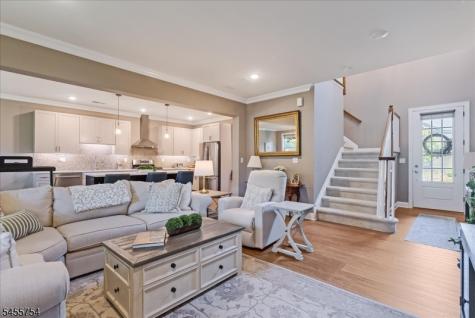 103 Mariners Pointe Hopatcong NJ 07843