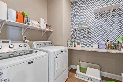 103 Mariners Pointe Hopatcong NJ 07843