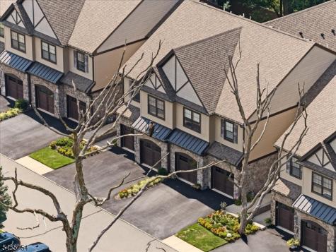 103 Mariners Pointe Hopatcong NJ 07843