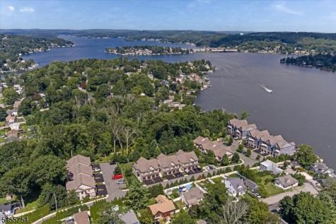 103 Mariners Pointe Hopatcong NJ 07843