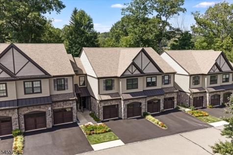 103 Mariners Pointe Hopatcong NJ 07843