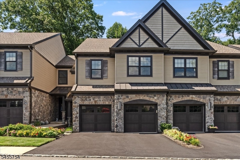 103 Mariners Pointe Hopatcong NJ 07843