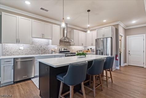 103 Mariners Pointe Hopatcong NJ 07843