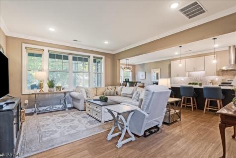 103 Mariners Pointe Hopatcong NJ 07843
