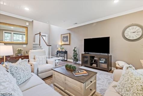 103 Mariners Pointe Hopatcong NJ 07843