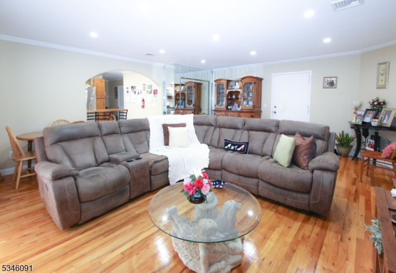 40 Rome Street Newark NJ 07105