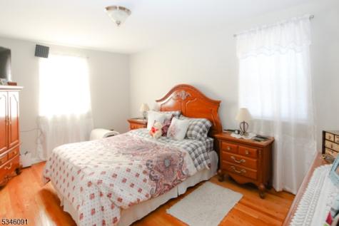 40 Rome Street Newark NJ 07105
