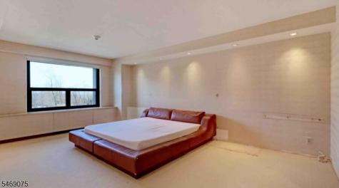2 Claridge Dr. 1le Verona NJ 07044