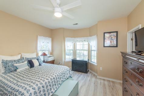 25 Allister Court Lincoln Park NJ 07035