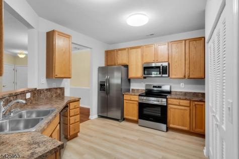 2 Steele Place Hillsborough NJ 08844